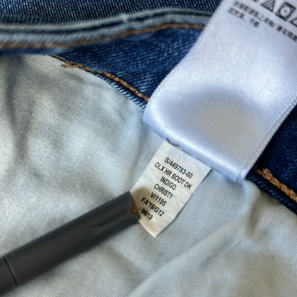 Old Navy Tall 12 High Rise Kicker Bootcut Jeans in medium indigo secret slim - Picture 8 of 10